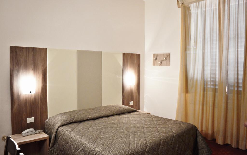 Hotel Arno Bellariva Florencia